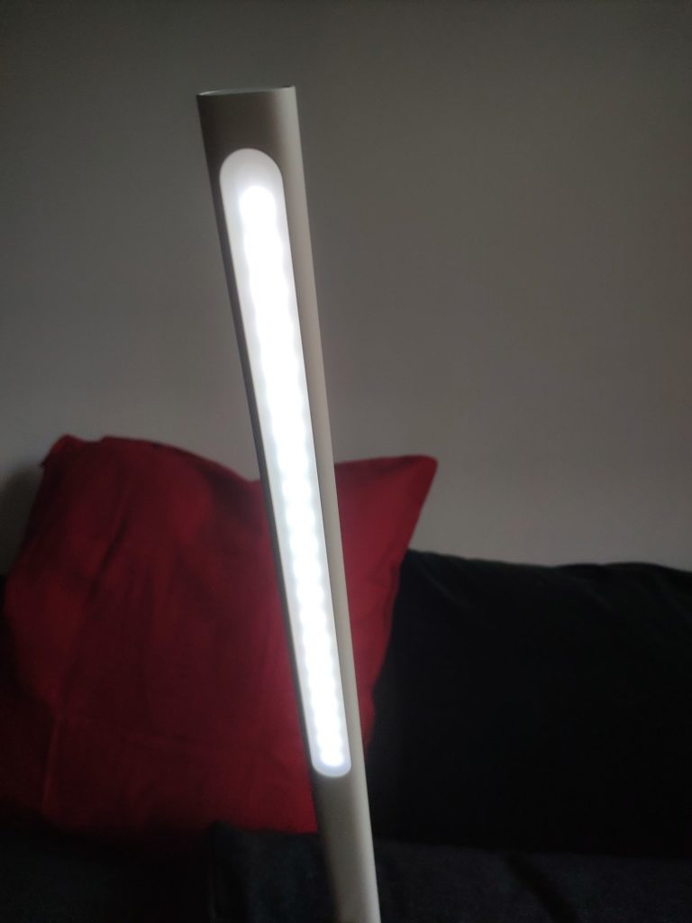 Xiaomi MJTD01YL - widok na włączony panel LED